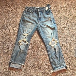 Abercrombie & Fitch high rise mom jean